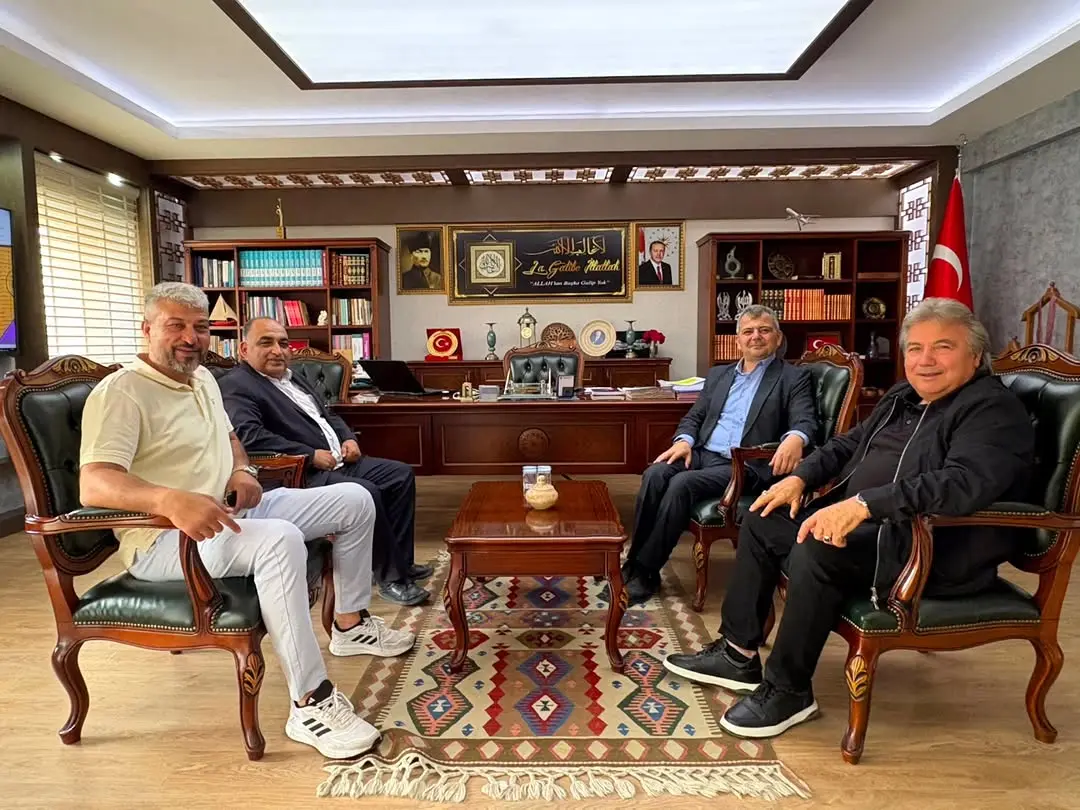 Tınaztepe Belediye Başkanı Adem Yetişkin, Emirdağ Belediye Başkanı Serkan Koyuncu'yu Ziyaret Etti