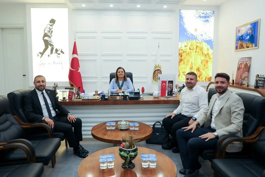 Ziraat Katılım Bankası Afyonkarahisar Şube Müdürü Abdulhadi Akkoyun, Girişimci Müşteri İlişkileri Yetkilisi ile Görüştü