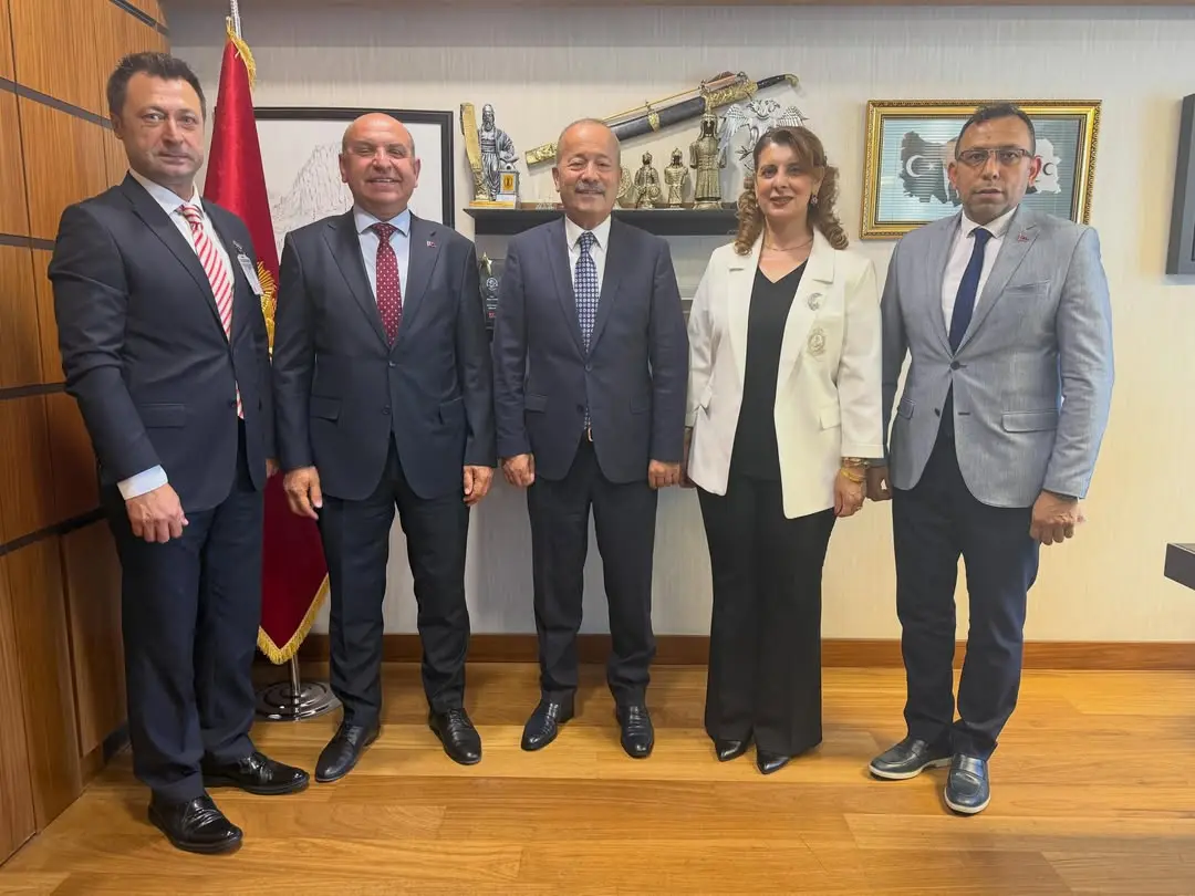 Mhp Afyonkarahisar Milletvekili Mehmet Taytak Ziyaretçilerini TBMM'de Ağırladı