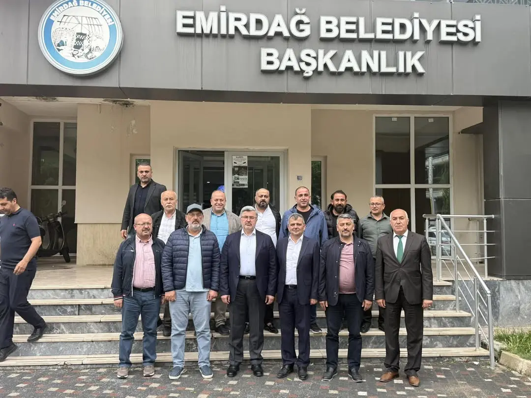 Ak Parti Afyonkarahisar Milletvekili Ali Özkaya, Emirdağ Belediye Başkanı Serkan Koyuncu'yu Ziyaret Etti