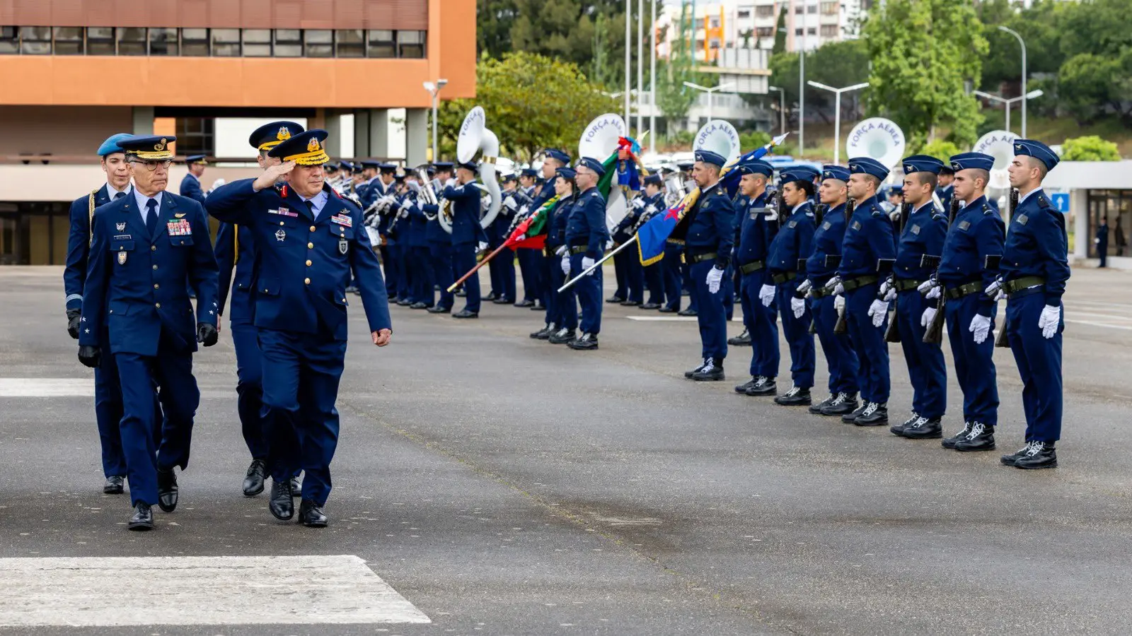 Hava Kuvvetleri Komutanı Portekiz'i Ziyaret Etti